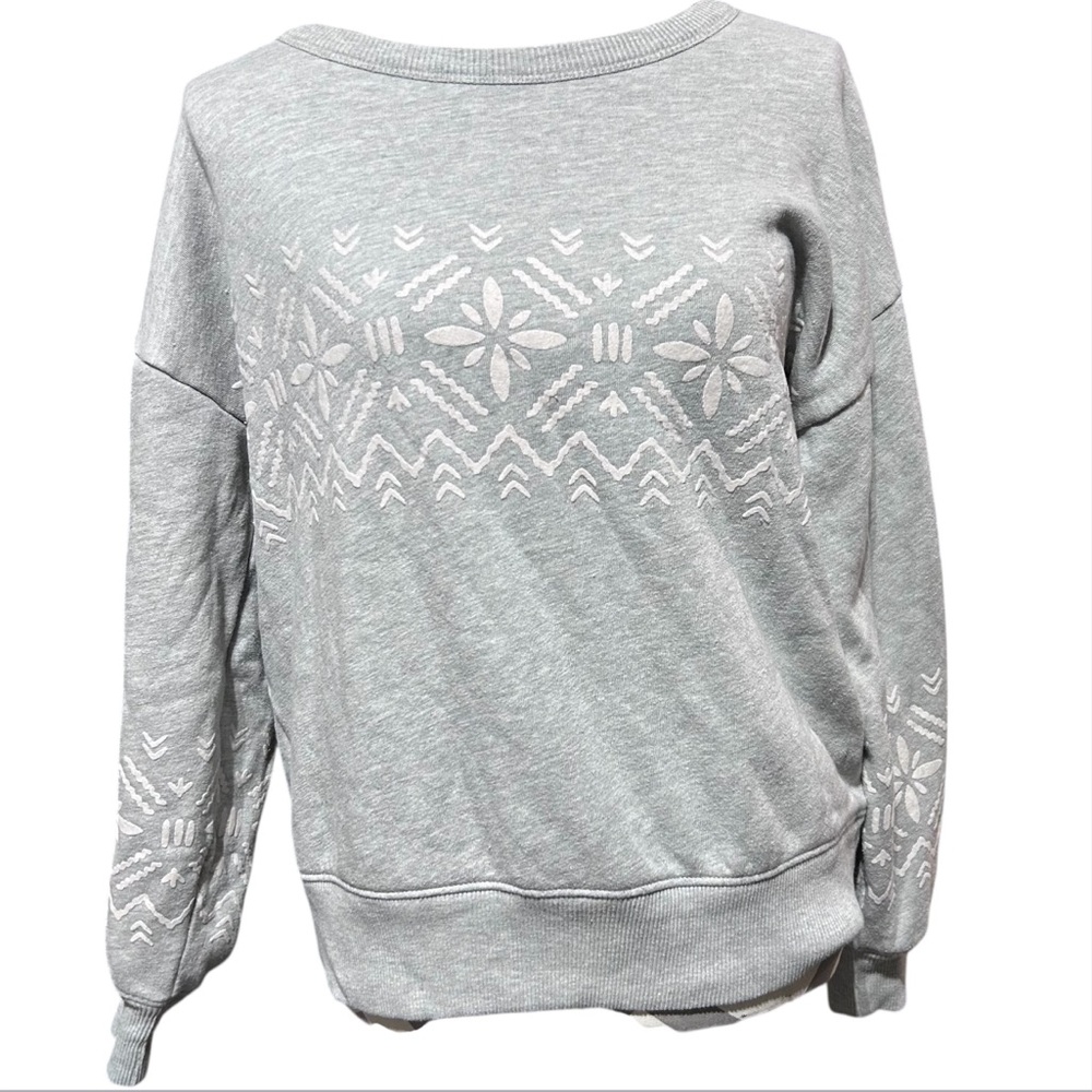 Lou & Grey Grey Sweater w/Snowflake Chest Design Women’s Size Medium